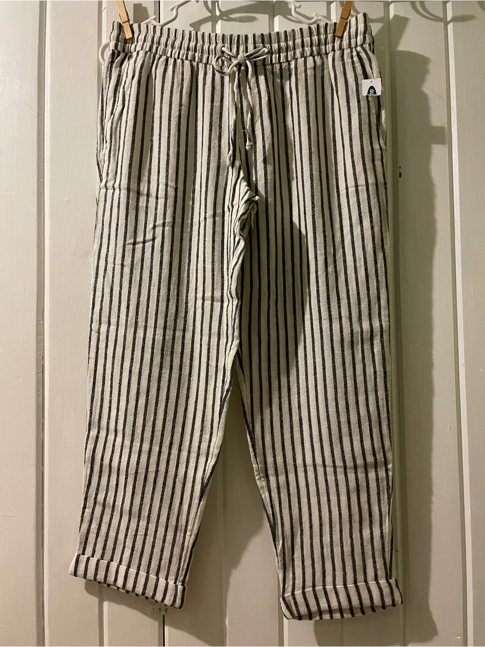 Old navy linen/rayon cropped striped pants size small NWT